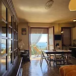 Apartman Sea View With Terrace & Free Parking San Lorenzo al Mare