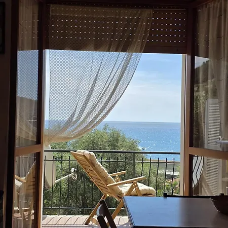Sea View With Terrace & Free Parking San Lorenzo al Mare